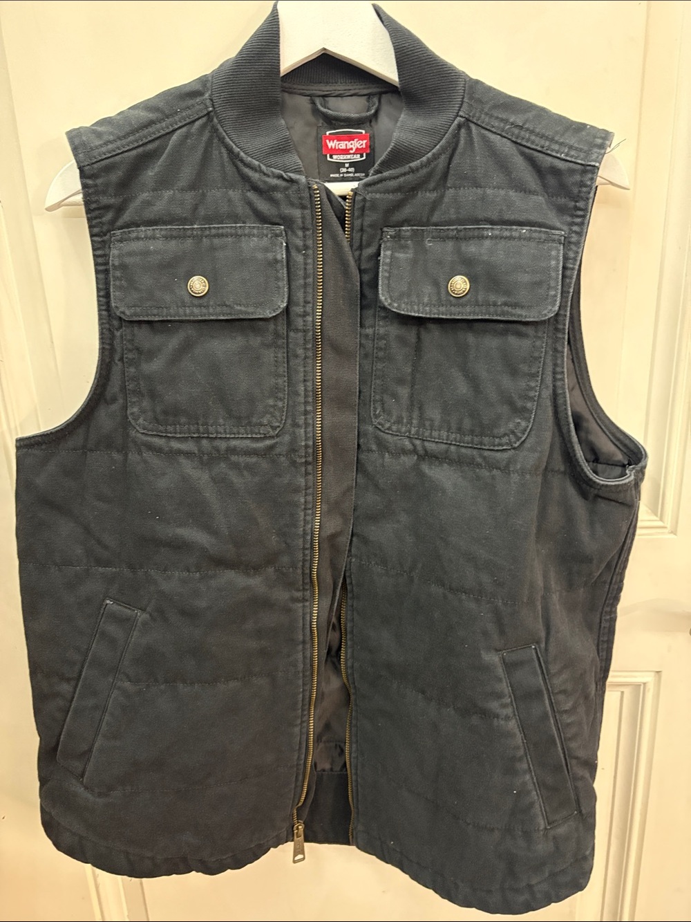 Wrangler Black Quilted Work Vest with Front Flap Pockets